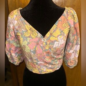 O’Neill floral top NWT